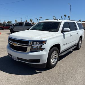CHEVROLET SUBURBAN LT - 1