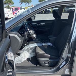 2019 Nissan ROGUE SV — миниатюра 32