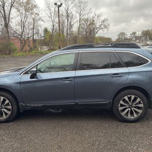 SUBARU OUTBACK 3.6R LIMITED - 4