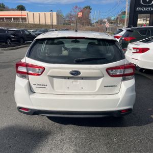 SUBARU IMPREZA 2.0I - 7