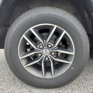 2017 JEEP GRAND CHEROKEE LIMITED — миниатюра 19