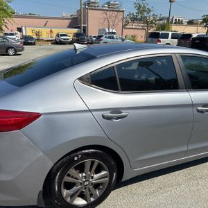 2017 Hyundai ELANTRA SE 照片 9