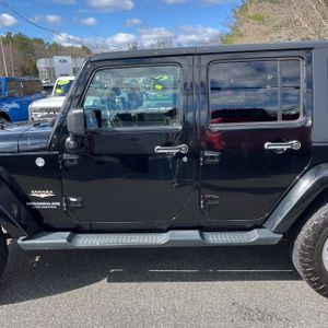 JEEP WRANGLER UNLIMITED SAHARA - 3