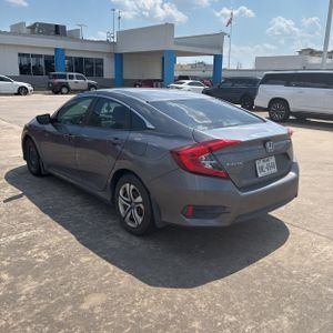 2018 Honda CIVIC LX photo 5