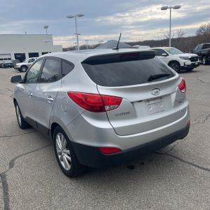 HYUNDAI TUCSON LIMITED - 5