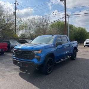 Chevrolet Silverado 1500 Custom Trail Boss - 1