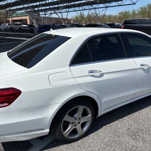 MERCEDES-BENZ E-CLASS - 9