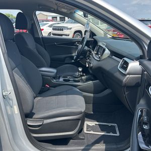2020 KIA SORENTO LX — миниатюра 33