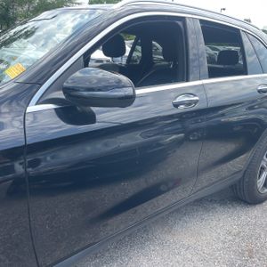 2019 Mercedes-BENZ GLC photo 4