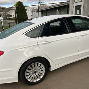 FORD FUSION ENERGI SE LUXURY - 9