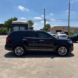 FORD EXPLORER LIMITED - 10