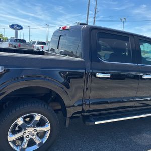FORD F-150 LARIAT - 9