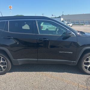 صورة مصغرة 11 لـ 2024 JEEP COMPASS LIMITED