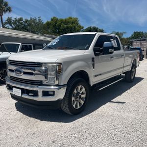 FORD F-350 SUPER DUTY LARIAT - 1