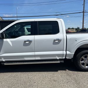 FORD F-150 XLT - 4