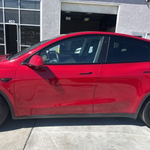 TESLA MODEL Y LONG RANGE - 4