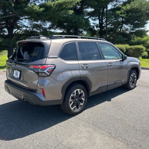 2025 Subaru FORESTER PREMIUM 照片 8