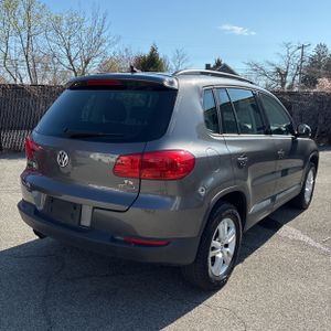 VOLKSWAGEN TIGUAN 2.0T S 4MOTION - 8