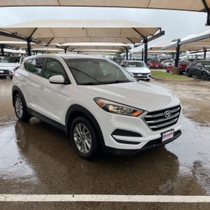 HYUNDAI TUCSON SE - 10