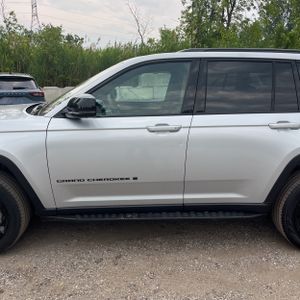 2024 JEEP GRAND CHEROKEE LIMITED — фото 4