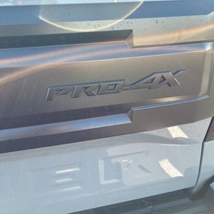 2025 Nissan FRONTIER PRO-4X 缩略图 23