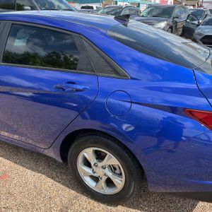 HYUNDAI ELANTRA SE - 6