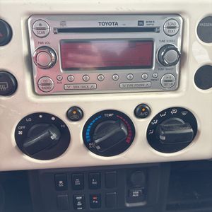 صورة 41 لـ 2013 Toyota FJ CRUISER BASE