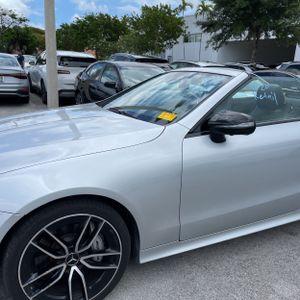 MERCEDES-BENZ E-CLASS - 2