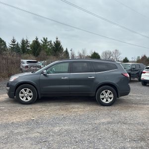 CHEVROLET TRAVERSE LT - 3