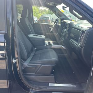صورة 33 لـ 2019 Chevrolet SILVERADO 1500 RST