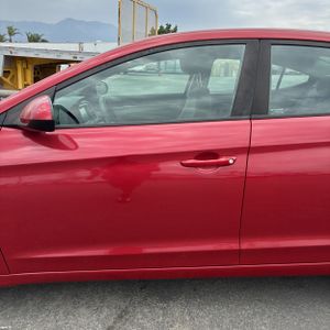 2018 Hyundai ELANTRA SEL 照片 4