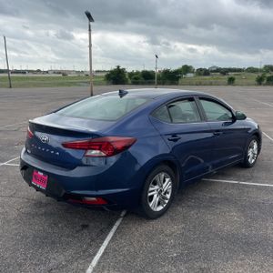 HYUNDAI ELANTRA SEL - 8