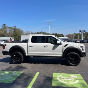 FORD F-150 RAPTOR - 10