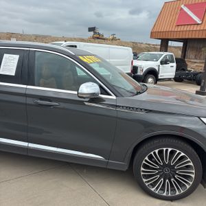 صورة مصغرة 13 لـ 2022 Lincoln AVIATOR BLACK LABEL