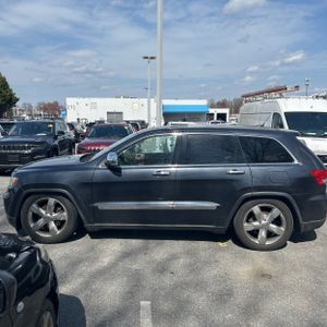 JEEP GRAND CHEROKEE OVERLAND - 3