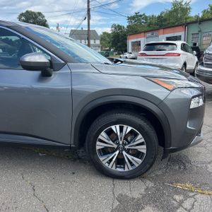 صورة مصغرة 13 لـ 2023 Nissan ROGUE SV