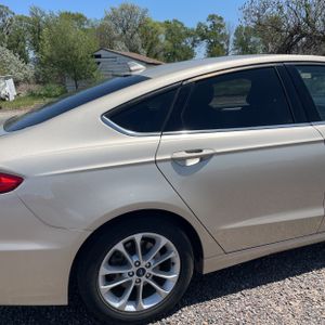 FORD FUSION SE - 9