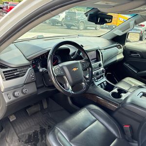 2020 Chevrolet SUBURBAN LT photo 34