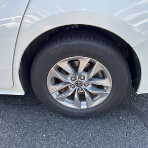 2023 Toyota SIENNA LE 8-PASSENGER 照片 14