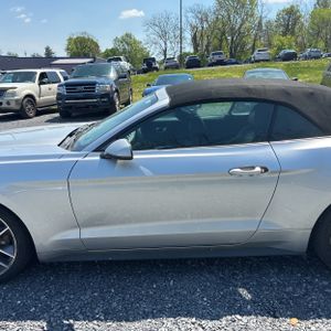 FORD MUSTANG ECOBOOST PREMIUM - 4