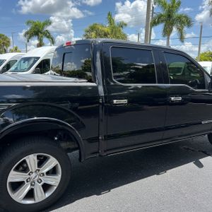 2018 FORD F-150 PLATINUM photo 9