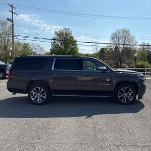 CHEVROLET SUBURBAN LTZ - 10