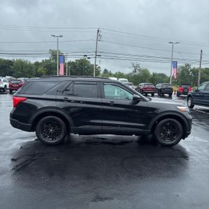 صورة 10 لـ 2022 FORD EXPLORER XLT