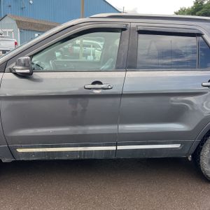 صورة 4 لـ 2017 FORD EXPLORER XLT