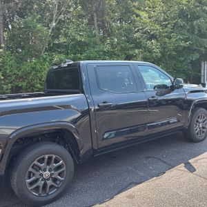 2024 TOYOTA TUNDRA PLATINUM photo 8