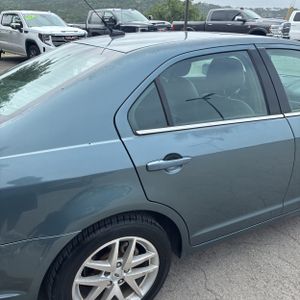 FORD FUSION SEL - 9