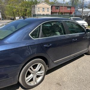 VOLKSWAGEN PASSAT TDI SE - 9