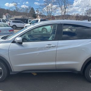 HONDA HR-V EX-L - 4