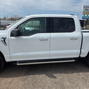 FORD F-150 XLT - 4