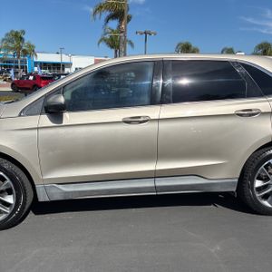 FORD EDGE TITANIUM - 4